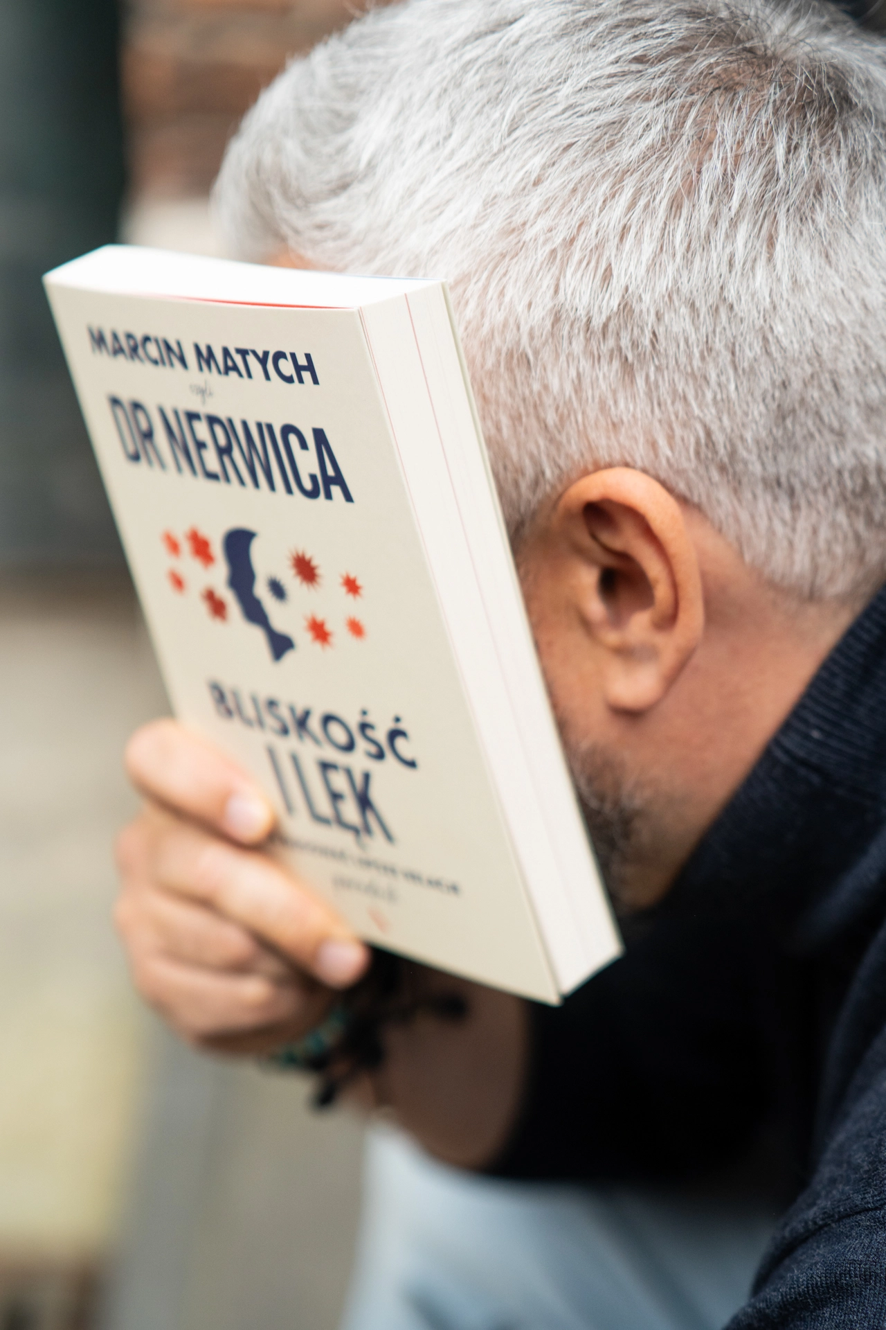 Dr Nerwica_książka_Bliskość_i_lęk_gif